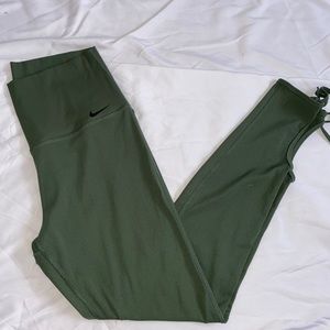 Nike leggings